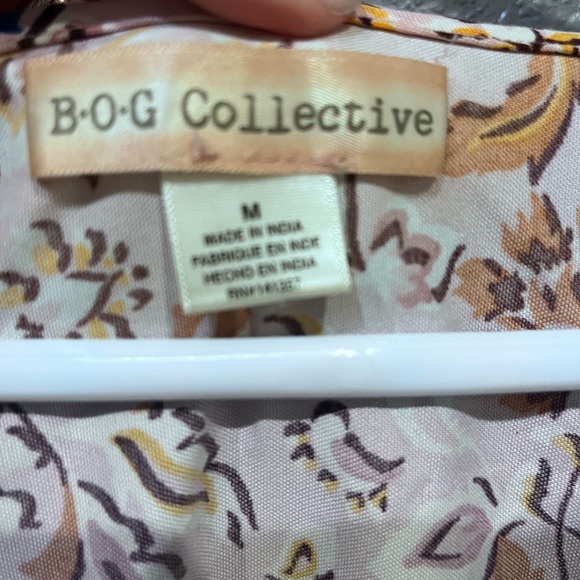 Set of 2 Medium Floral Patterned Boho Dresses in Blue and Pink Bog Collections - Picture 6 of 7